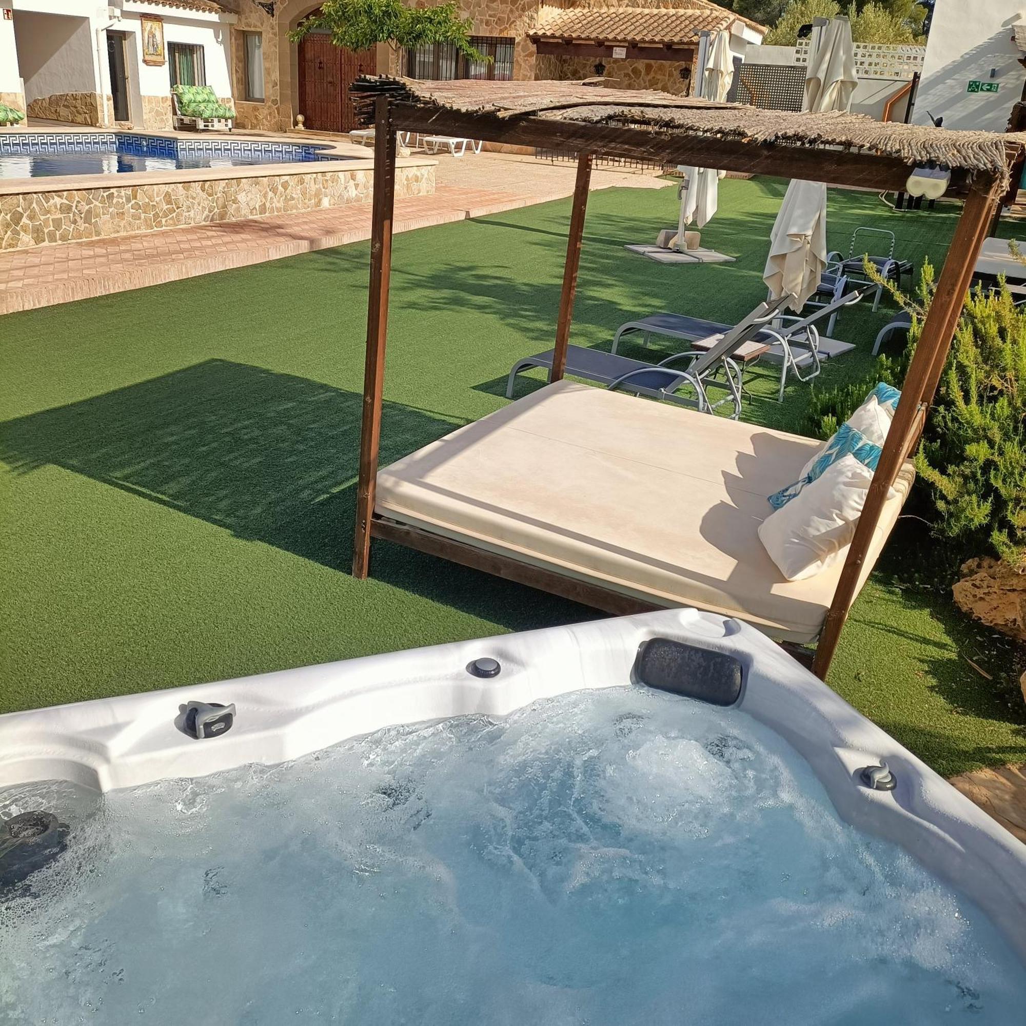 Artmonia Hotel Castalla Exterior photo